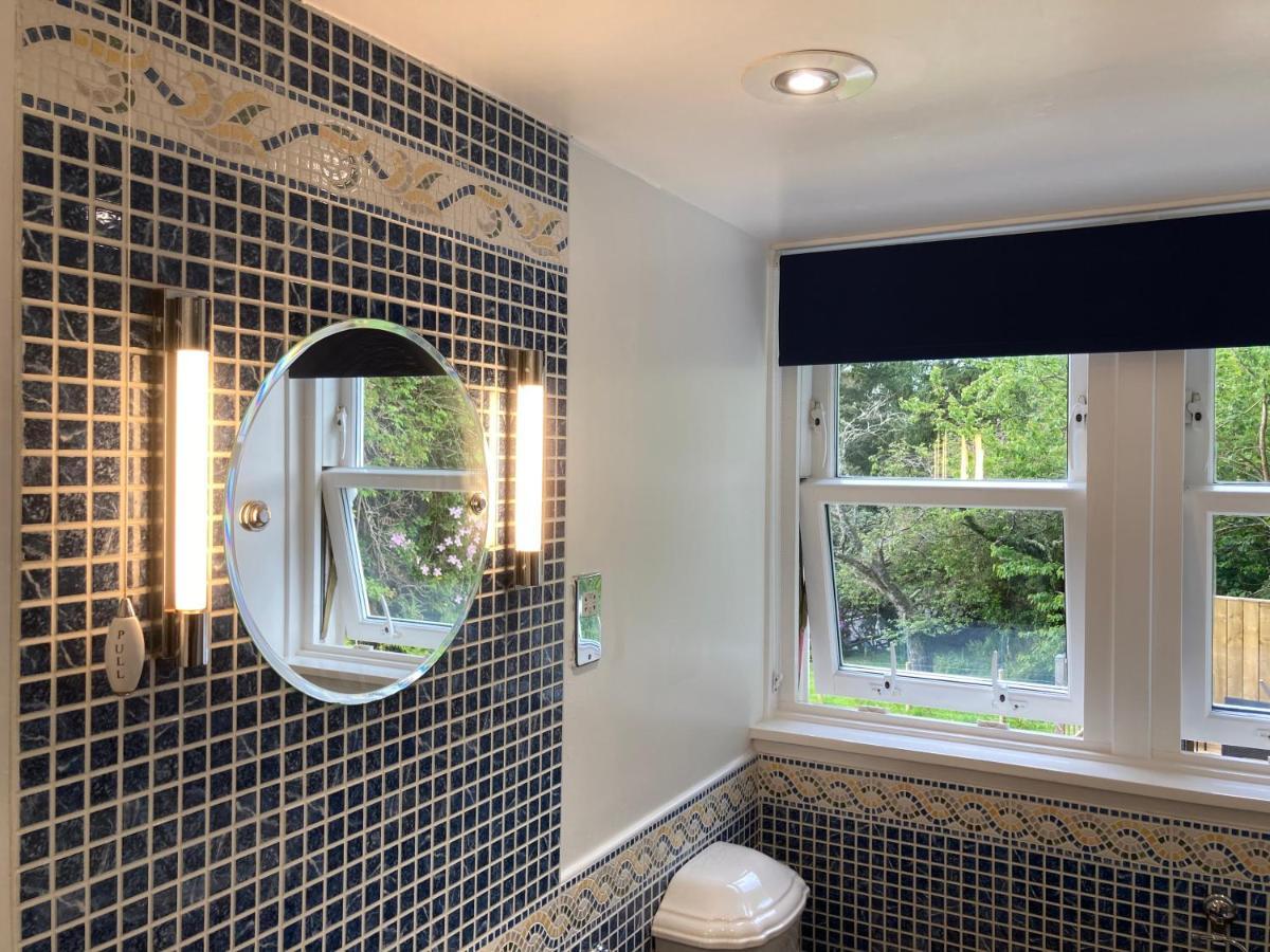 Craigneuk Near Oban, Stunning Home With Sea Views Exterior foto